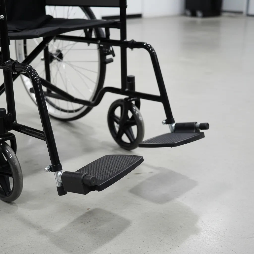 Silla De Ruedas Ligera Plegable Con Descansapies - Deltabuy Negro